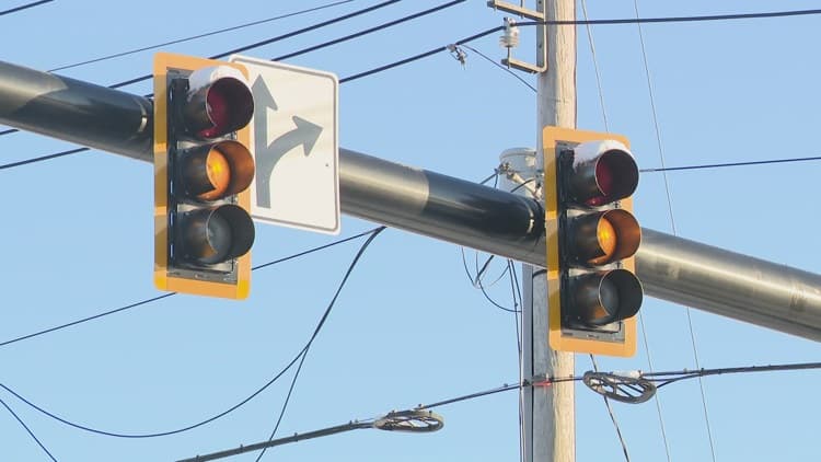 Local residents weigh in on new traffic light and crosswalk in Saco