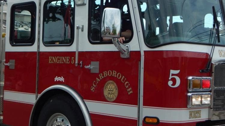 Car fire spreads to nearby building in Scarborough