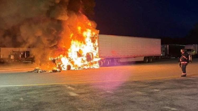 Tractor trailer catches fire at Kennebunk Service Plaza