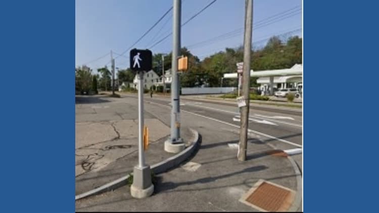 Portland installs new 'traffic signal timing' to increase pedestrian safety
