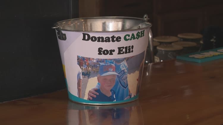 'The family needs something to keep going': Auburn community rallies to support 12-year-old after serious skiing accident