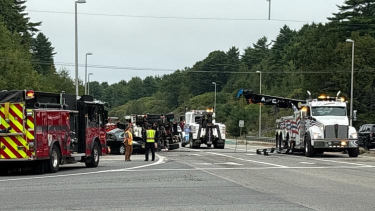 Winslow man dies after car and truck crash in Augusta