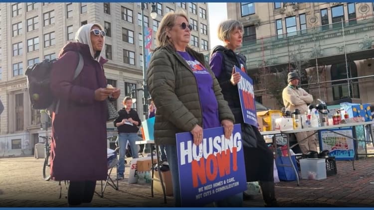 Portland rally calls for urgent action on homelessness as winter nears