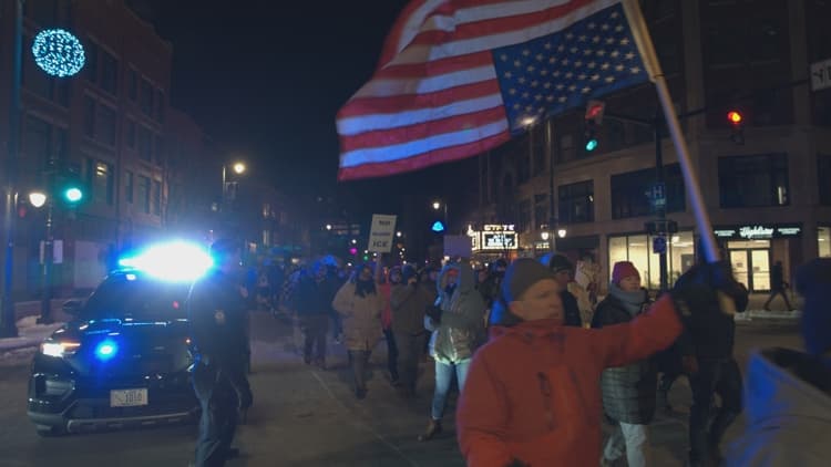 Hundreds protest ICE operations in downtown Portland