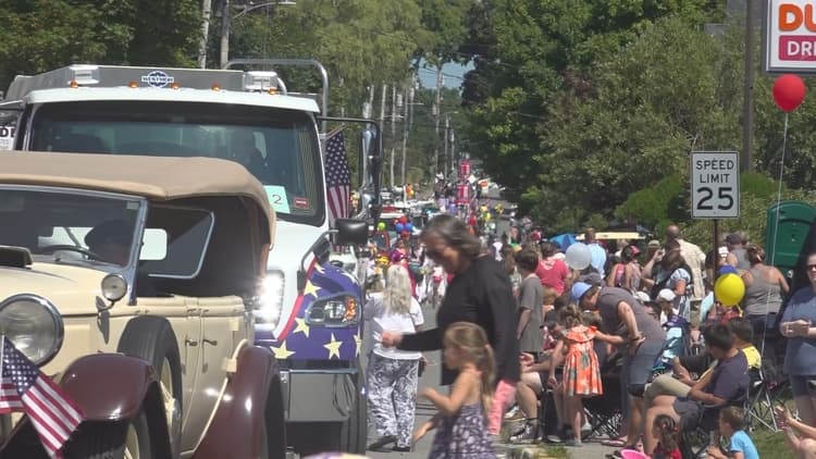 Thousands pack Rockland's Main Street for the Maine Lobster Festival's Big Parade